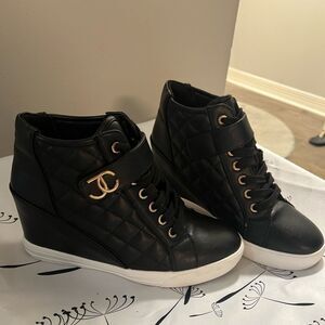 Juicy Couture Black  JC Journey Women's Wedge Sneakers Ankle Boot Shoes Sz 7.5